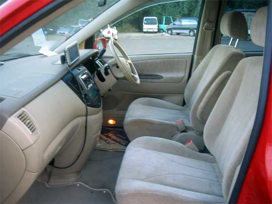 2001 Mazda MPV Pictures