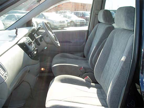 2001 Mazda MPV Pictures