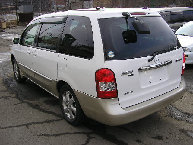 2001 Mazda MPV Photos