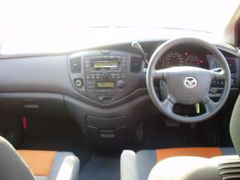 2001 Mazda MPV Photos