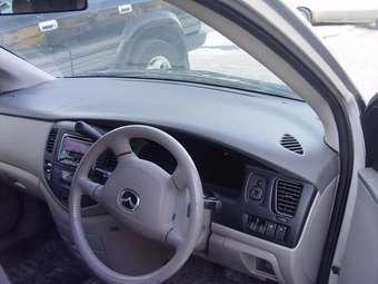 2001 Mazda MPV Wallpapers