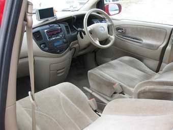 2001 Mazda MPV Pictures