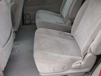 2001 Mazda MPV Photos