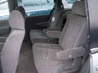 2001 Mazda MPV Pictures