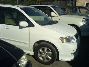 2001 Mazda MPV Images