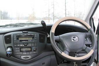 2001 Mazda MPV Photos