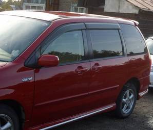 2001 Mazda MPV Photos