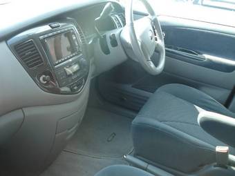 2001 Mazda MPV Photos