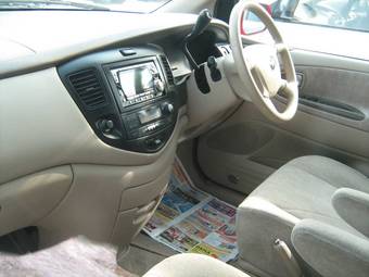 2001 Mazda MPV Pictures