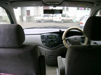 2001 Mazda MPV Photos