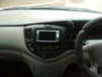 2001 Mazda MPV Pictures