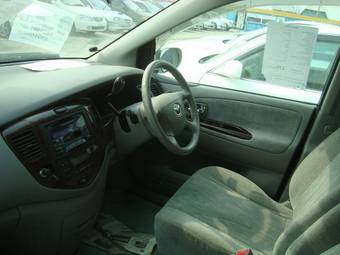 2001 Mazda MPV Pictures