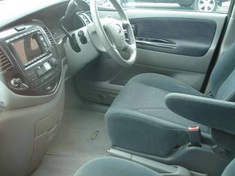 2001 Mazda MPV Pics