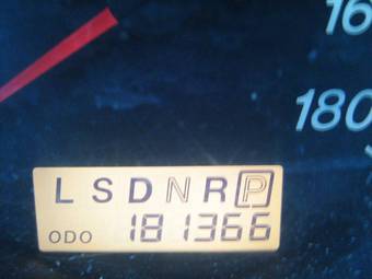 2001 Mazda MPV Pictures