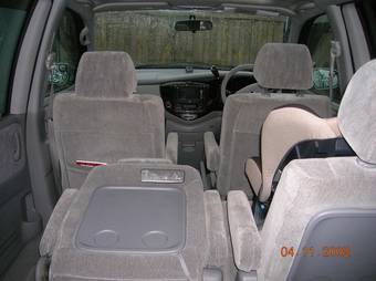 2001 Mazda MPV Photos