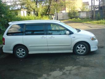 2001 Mazda MPV Photos