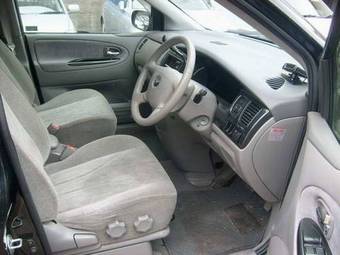 2001 Mazda MPV Pictures