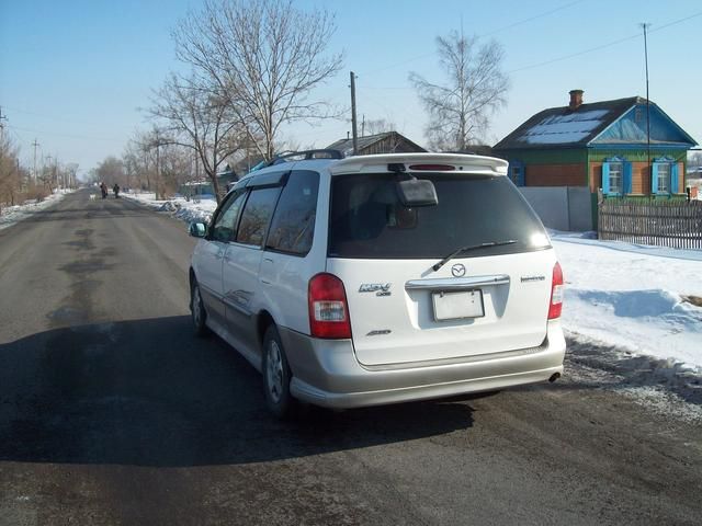 2002 Mazda MPV