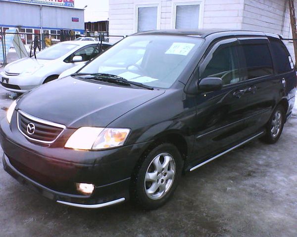 2002 Mazda MPV