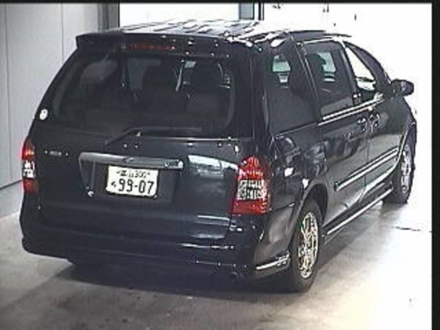 2002 Mazda MPV