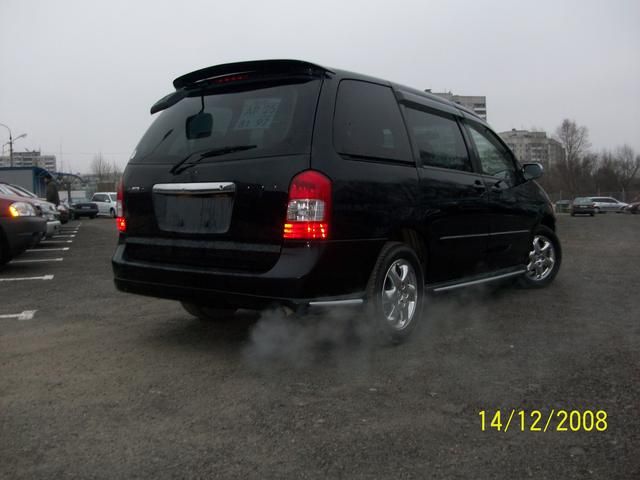 2002 Mazda MPV