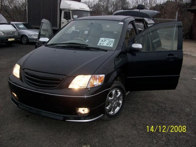 2002 Mazda MPV