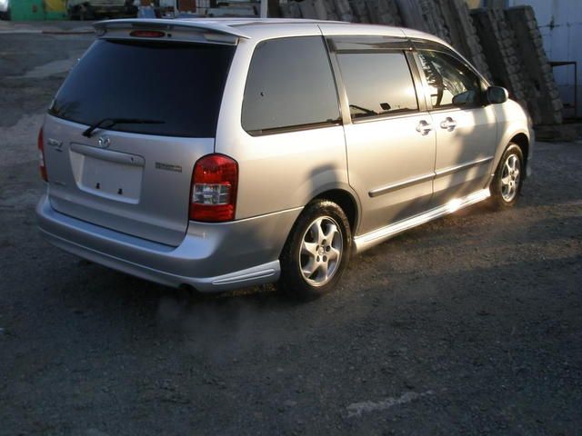 2002 Mazda MPV