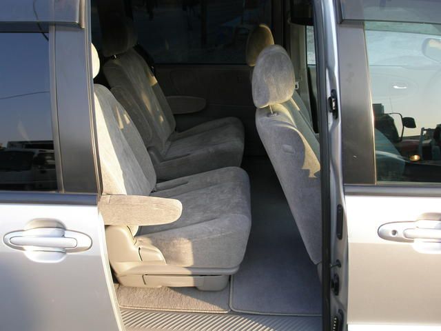 2002 Mazda MPV