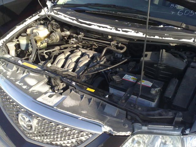 2002 Mazda MPV