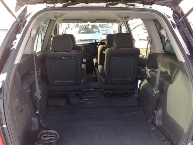 2002 Mazda MPV
