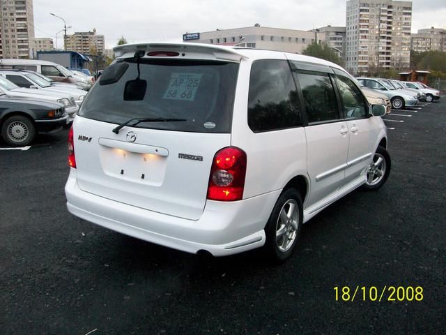 2002 Mazda MPV