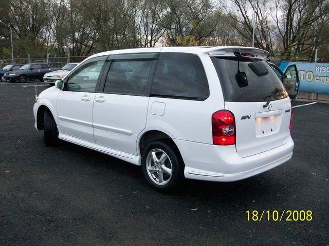 2002 Mazda MPV