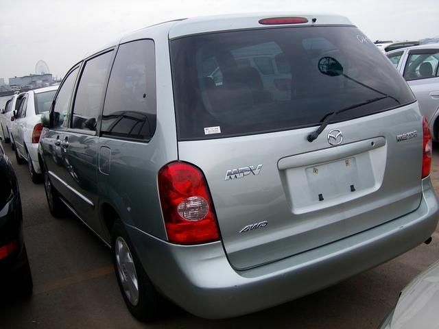 2002 Mazda MPV