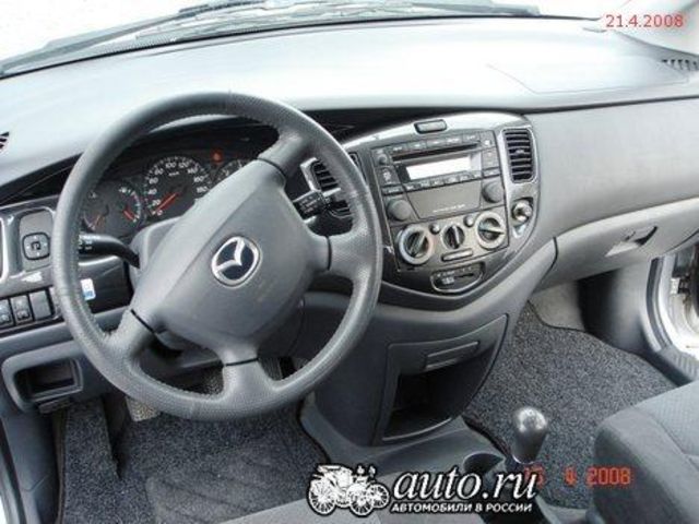 2002 Mazda MPV
