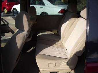 2002 Mazda MPV Pics