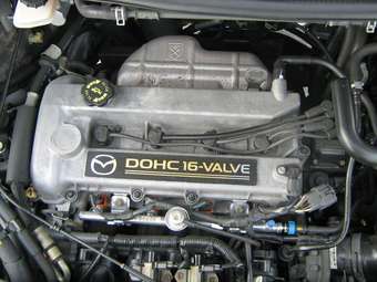 2002 Mazda MPV Pictures