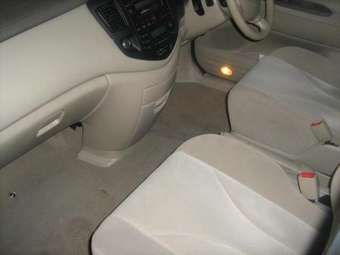 2002 Mazda MPV Wallpapers