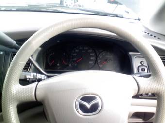 2002 Mazda MPV Pictures