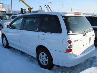 2002 Mazda MPV Photos