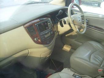 2002 Mazda MPV Pictures