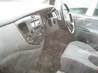 2002 Mazda MPV Pics