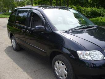 2002 Mazda MPV Pictures