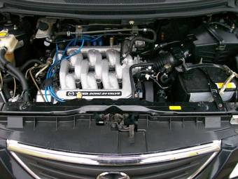 2002 Mazda MPV Pictures