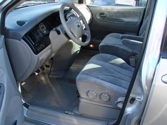 2002 Mazda MPV Photos