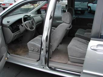 2002 Mazda MPV Wallpapers