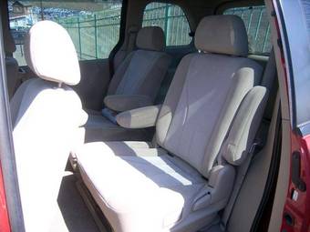 2002 Mazda MPV Photos