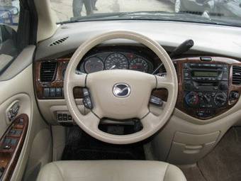 2002 Mazda MPV Pictures
