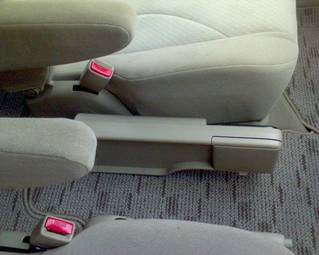 2002 Mazda MPV Images