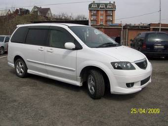 2002 Mazda MPV Photos