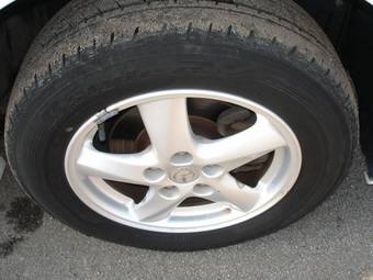 2002 Mazda MPV Pictures